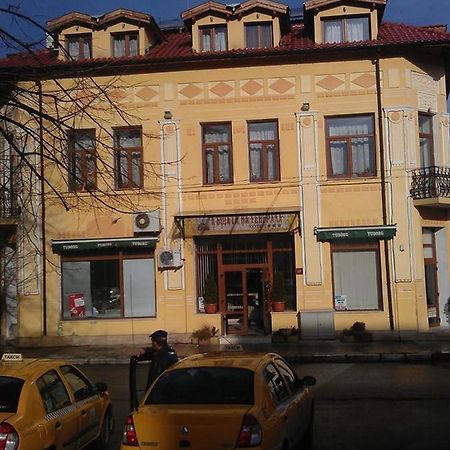 Къщата На Генерала Hotel Berkovica Kültér fotó